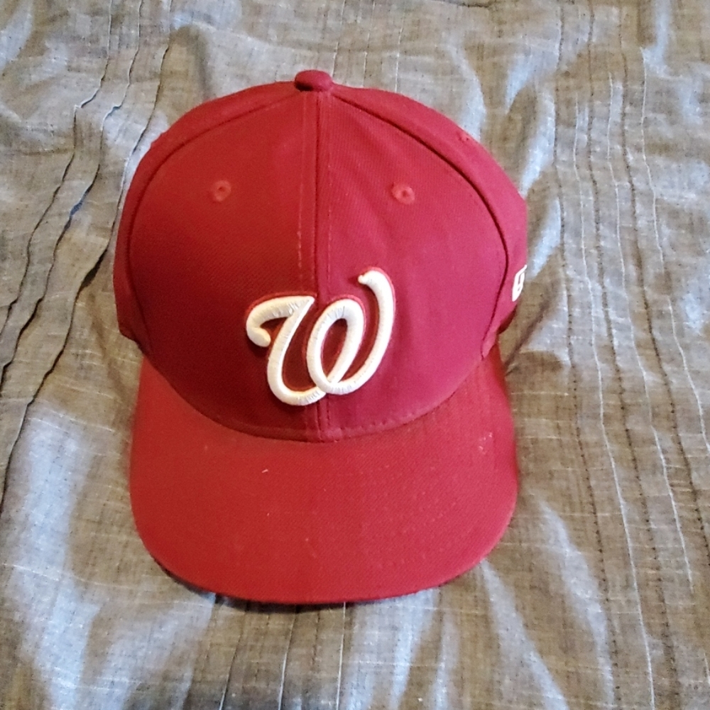 Maroon Washington nationals hat size 7